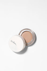 Corrector de arnica, tono Latte
